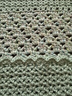 Crocheted Blanket White Confetti with Glacier